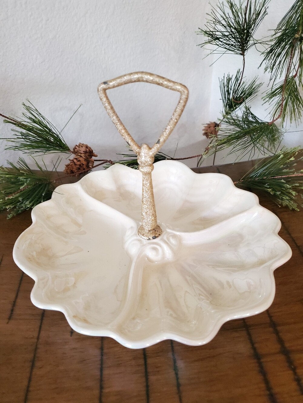 Vintage Maddux of California Pearlized Divided Dish MCM 301B